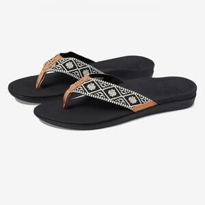 Reef Ortho-Woven Women's Black & White Woven Flip Flops | Size 8